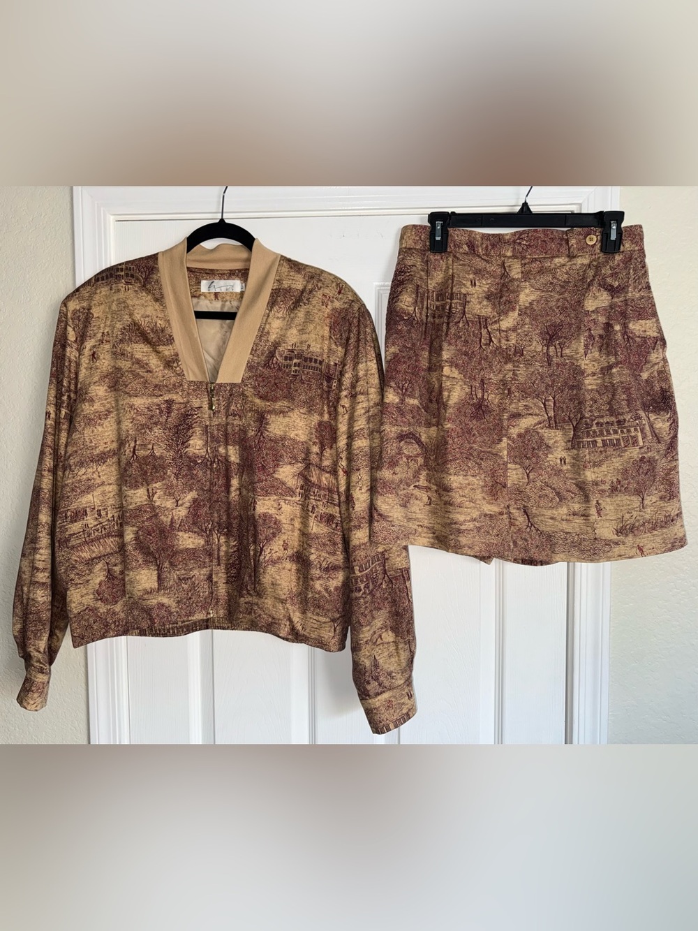 HALEY 2 PC Matching Set Vintage Toile Golf Village Bomber Jacket + Shorts L 12